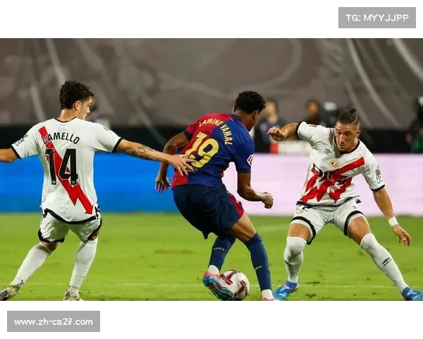 皇马豪取联赛七连胜，目前距离榜首巴萨仅差1分